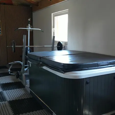 Vikendica Brusnica *